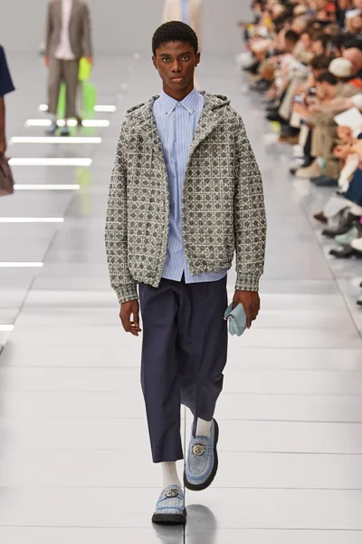 Look 36